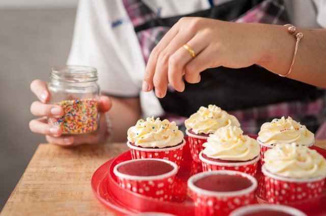 The Ultimate Guide to Hosting a Cupcake Decorating Party